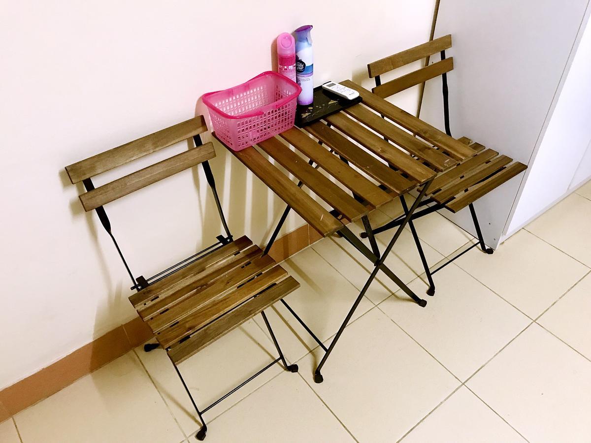 Small Elephant Hostel Bangkok Bagian luar foto